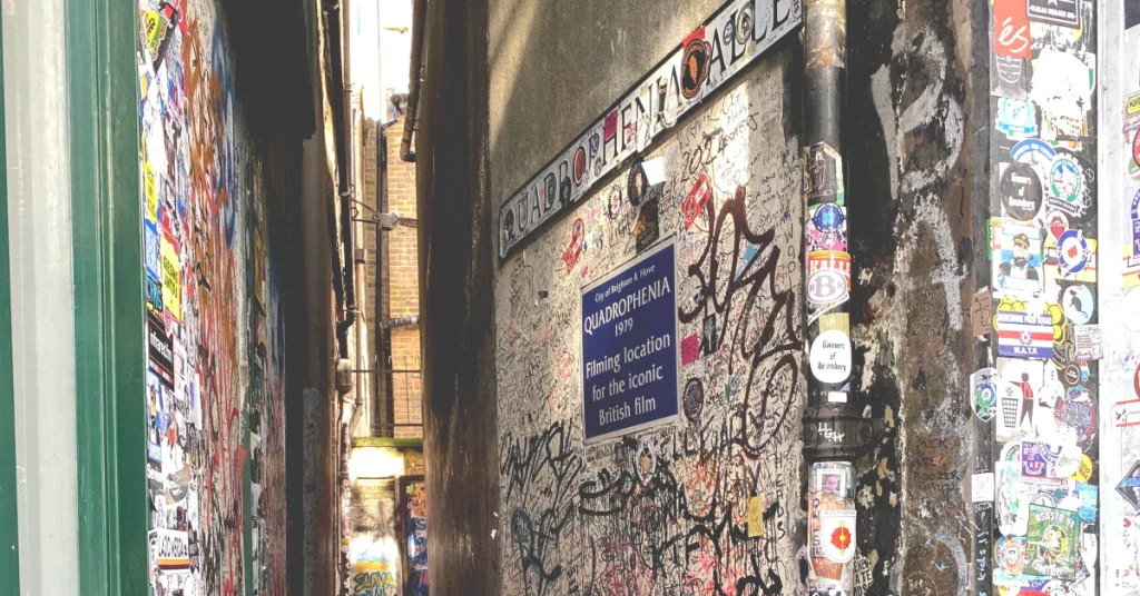 graffiti alleyway